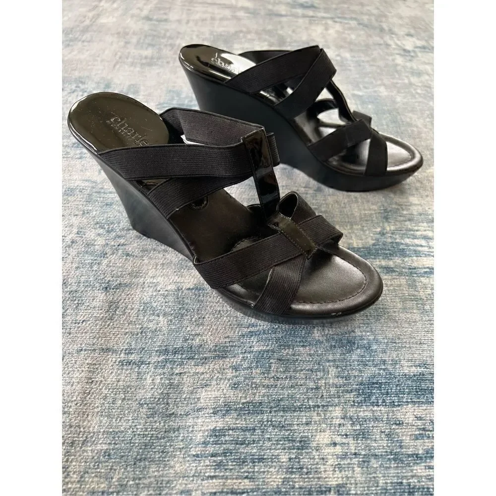Charles By Charles David Black Strappy Platform Wedge Heel Sandals Approx size 9